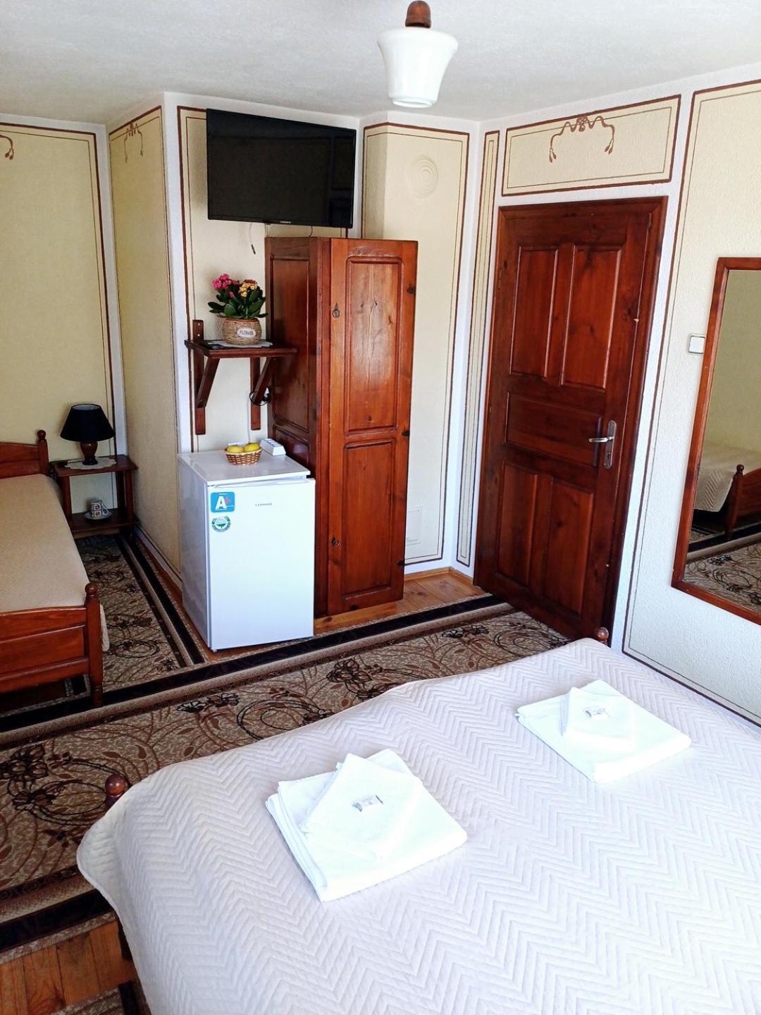 Guest Rooms Dona Koprivshtitsa Exterior foto